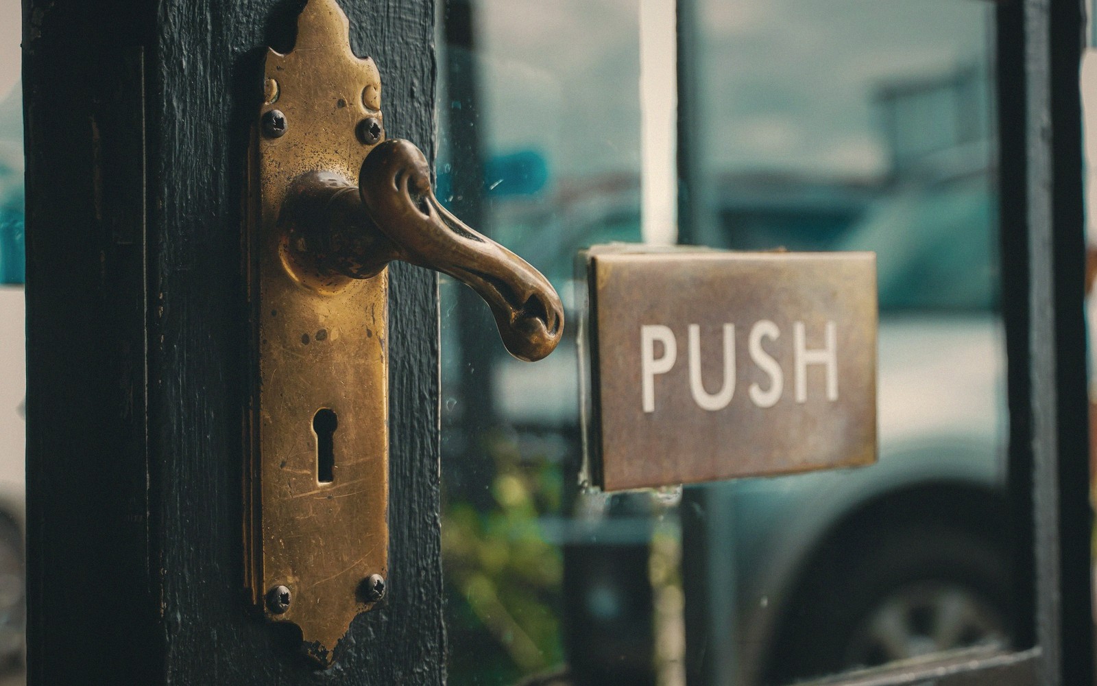 Affordances: Why Some Doors Tell You to Push
